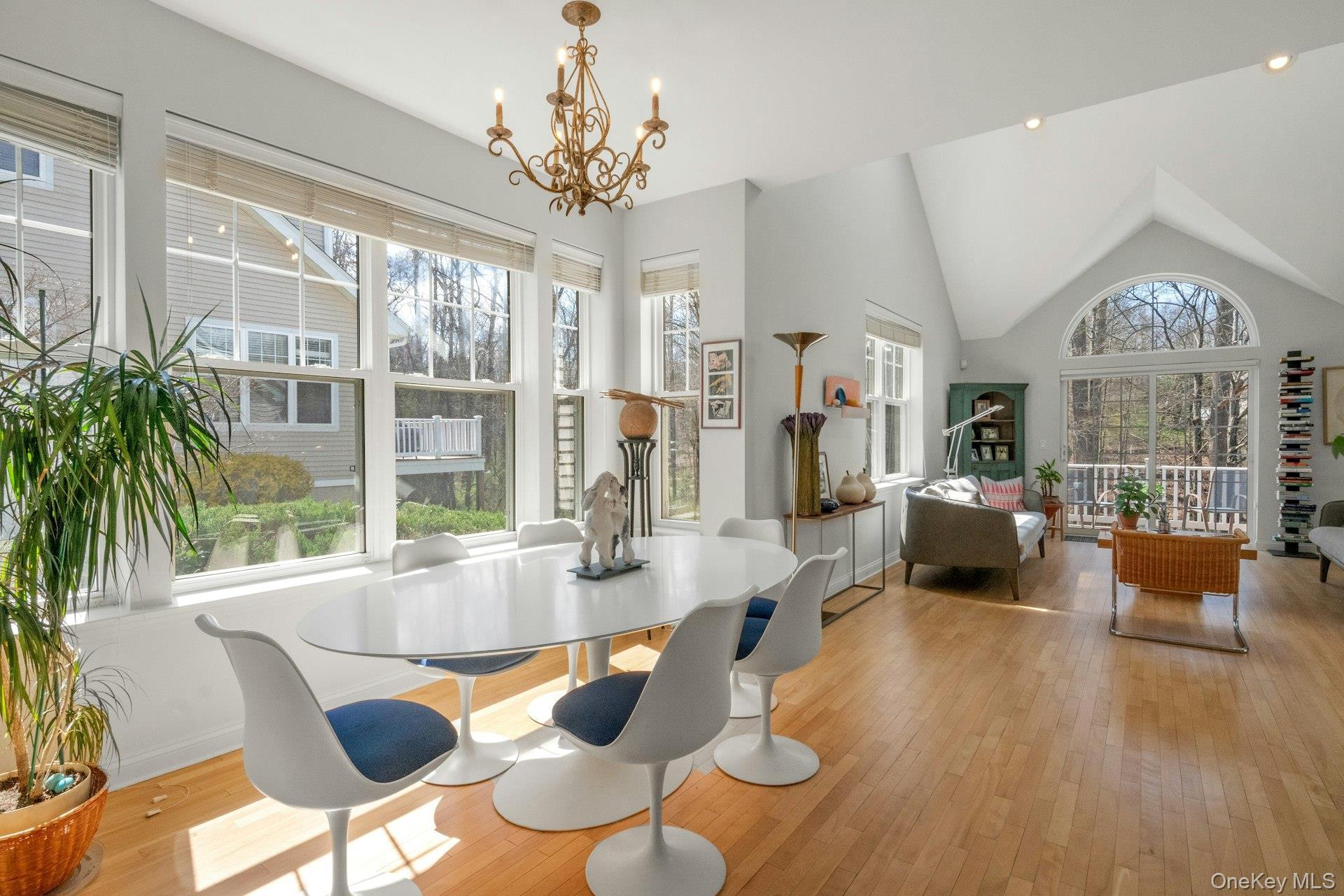 Condo Briarbrook  Westchester County, NY 10510, MLS-986722-11