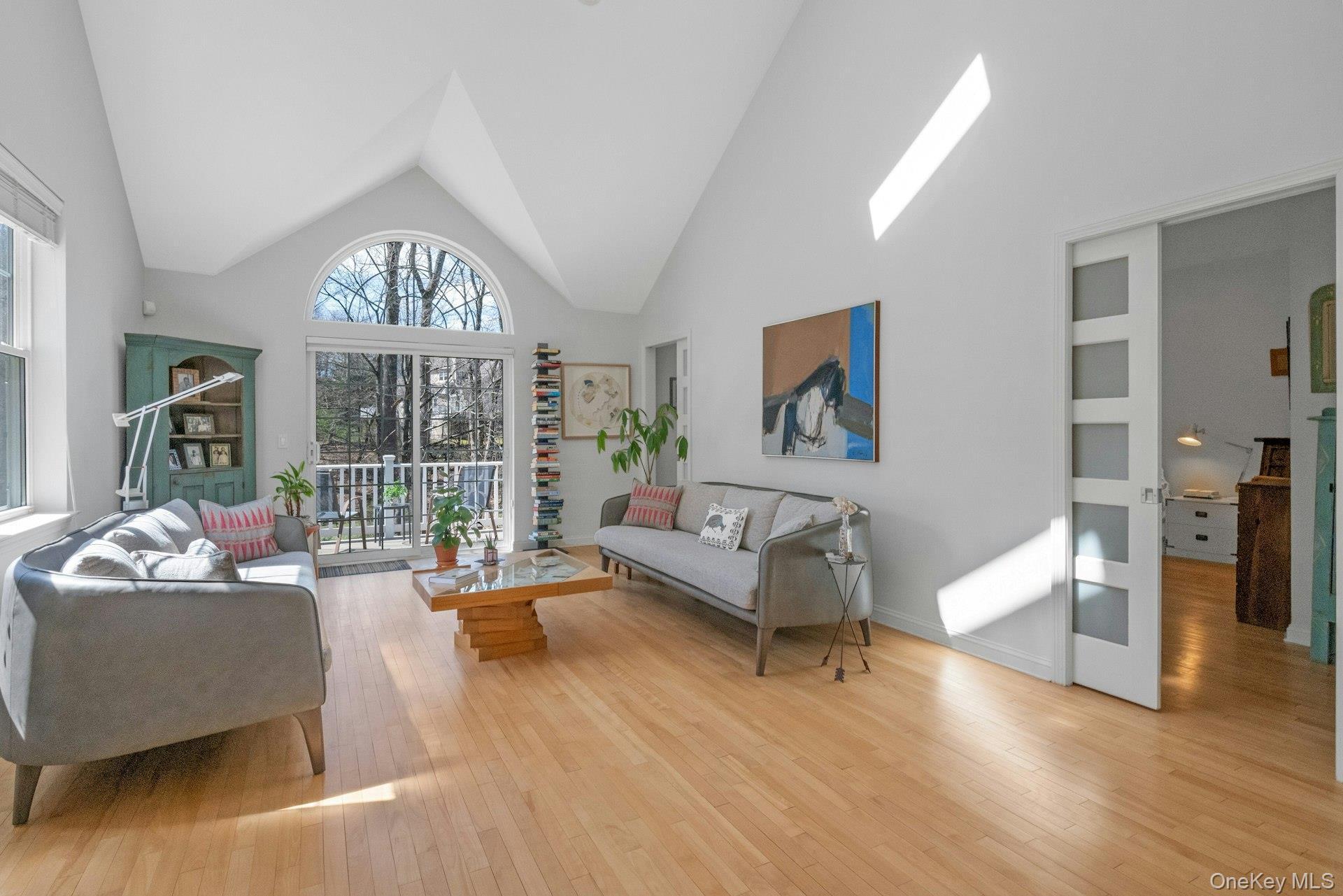 Condo Briarbrook  Westchester County, NY 10510, MLS-986722-14