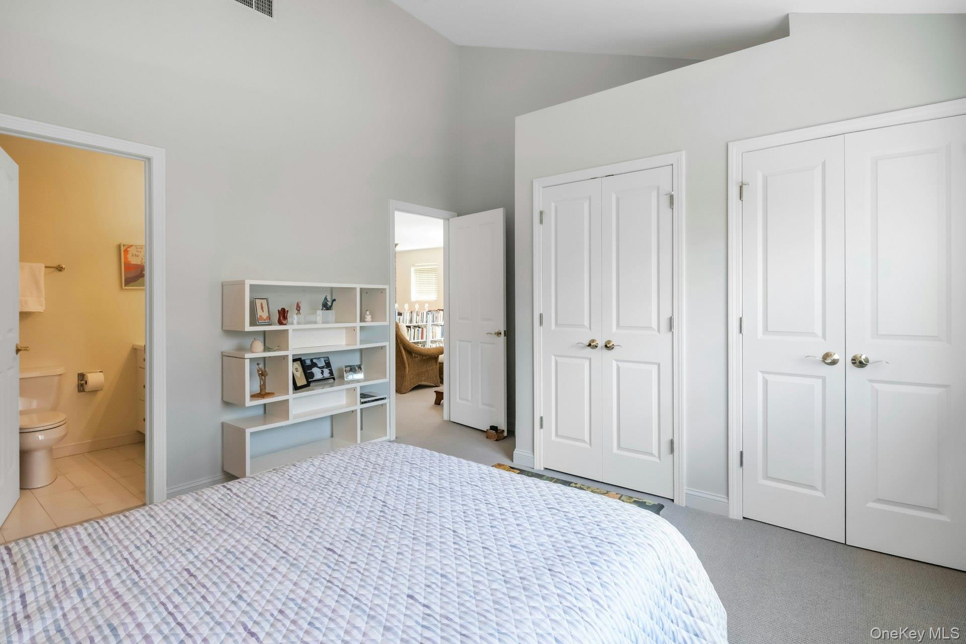 Condo Briarbrook  Westchester County, NY 10510, MLS-986722-28