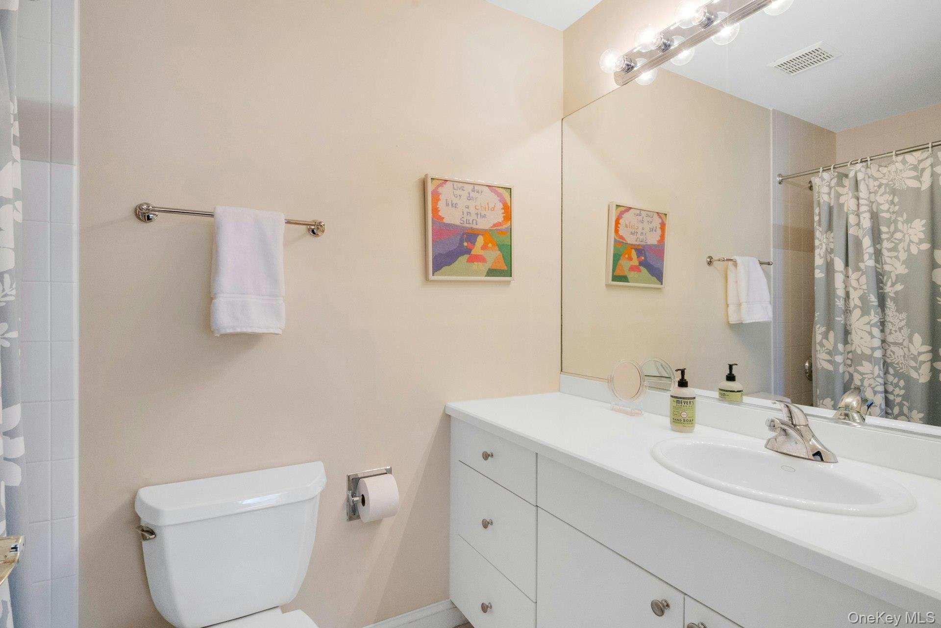 Condo Briarbrook  Westchester County, NY 10510, MLS-986722-29