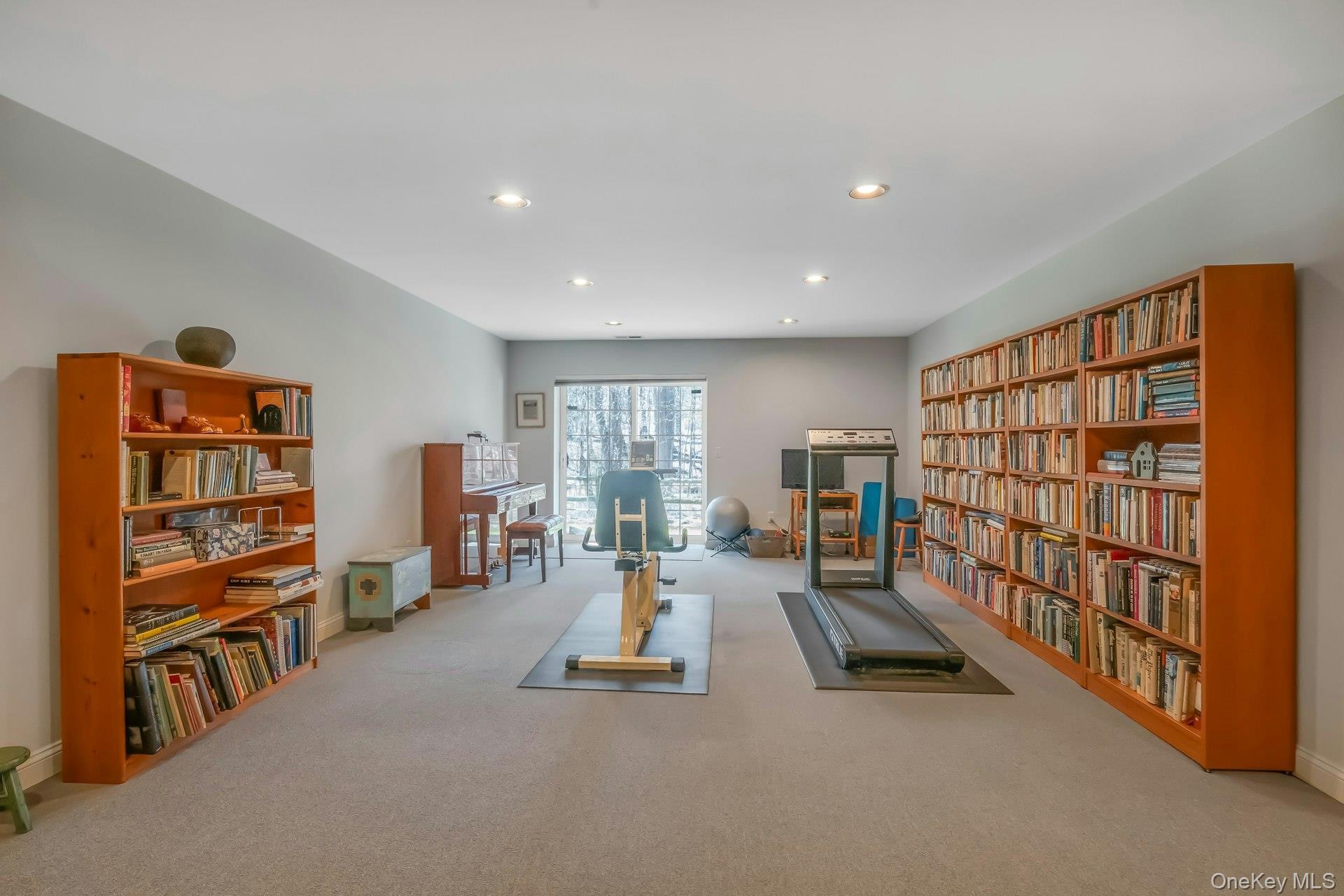 Condo Briarbrook  Westchester County, NY 10510, MLS-986722-34