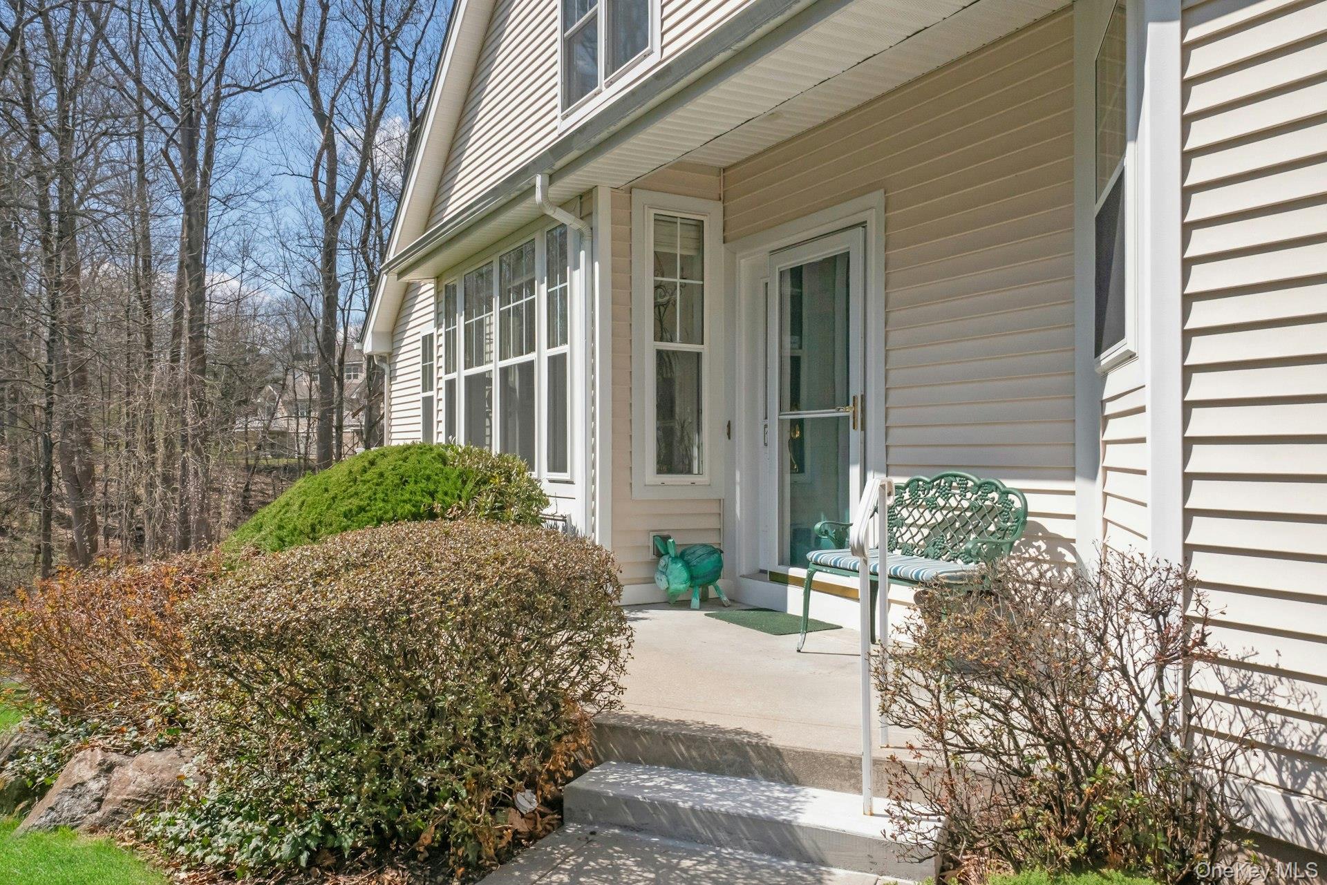 Condo Briarbrook  Westchester County, NY 10510, MLS-986722-4