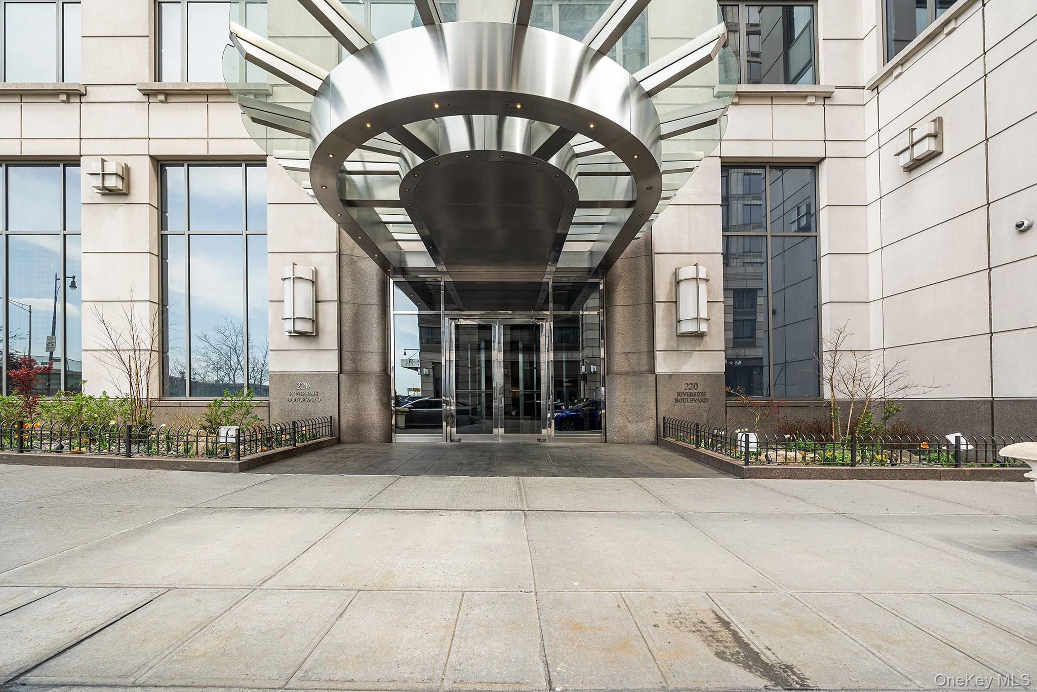 Condo Riverside  Manhattan, NY 10069, MLS-986727-22