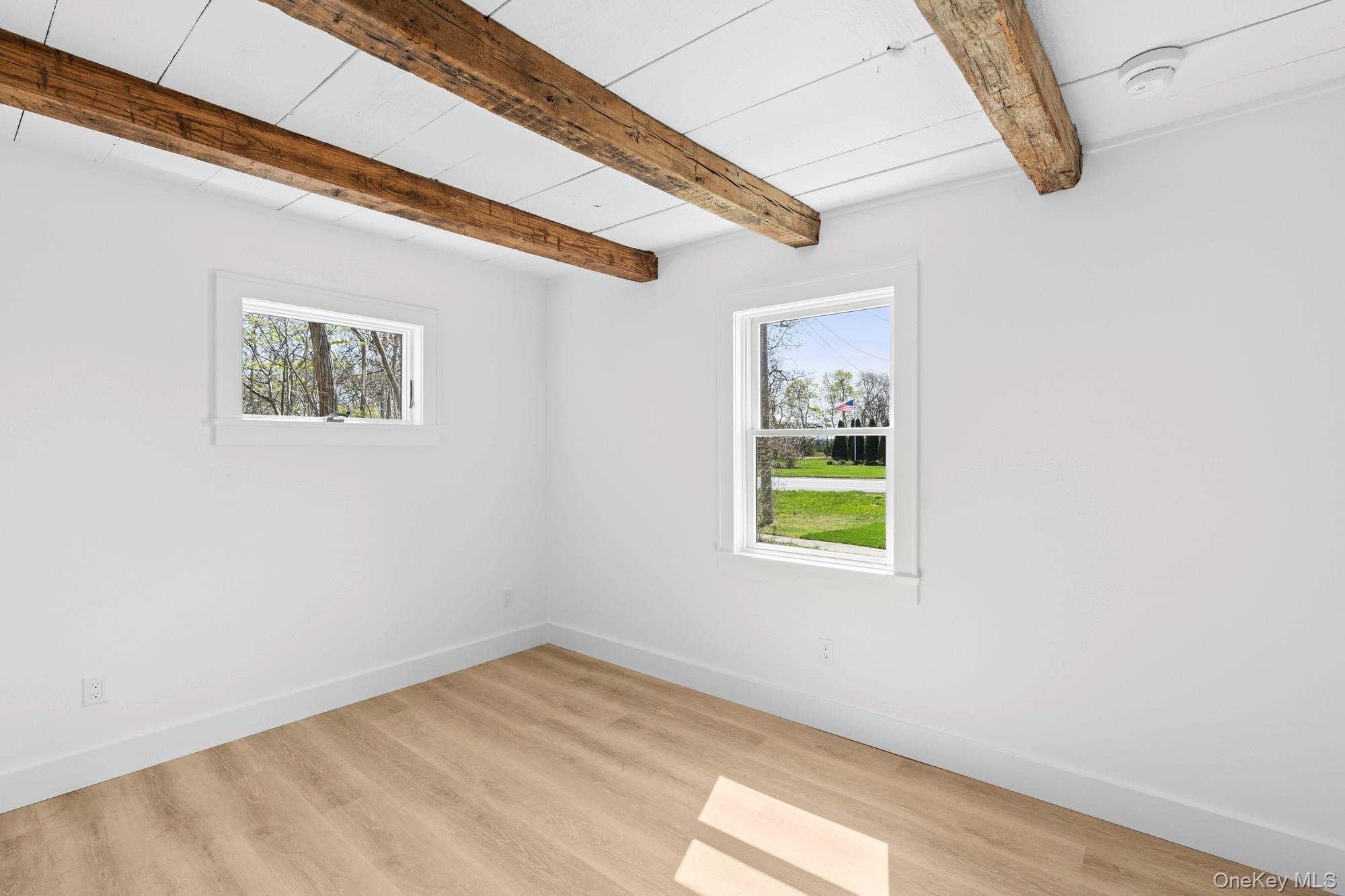 Single Family Main  Suffolk County, NY 11948, MLS-986729-11