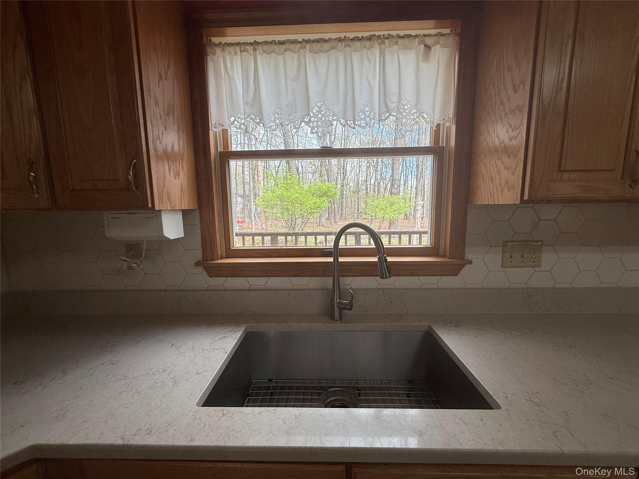 Single Family Indian Hill  Orange County, NY 10990, MLS-986744-11