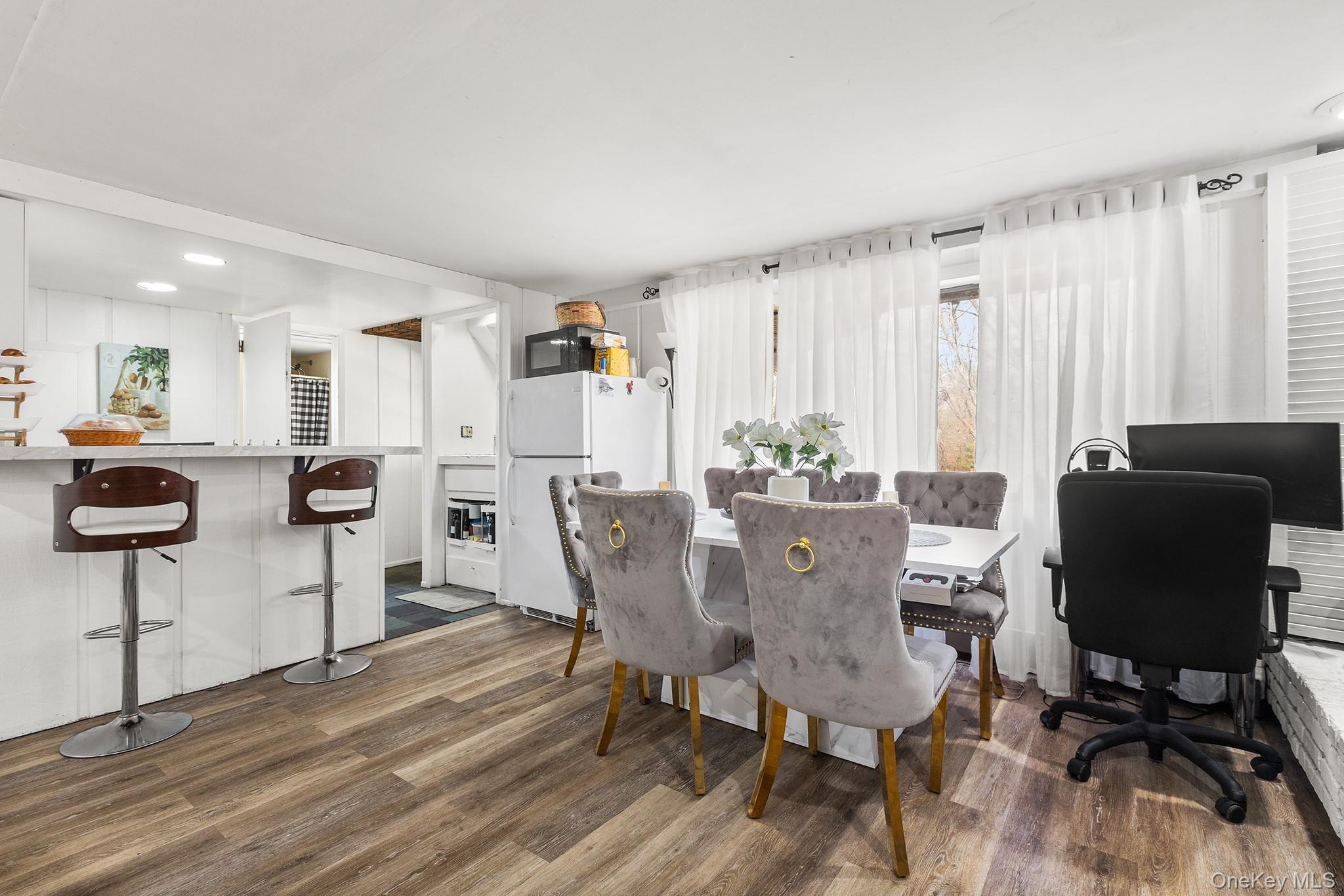 Single Family Carol  Westchester County, NY 10520, MLS-986765-21