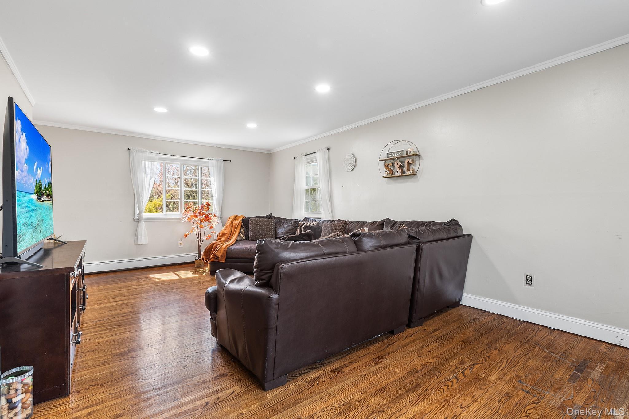 Single Family Carol  Westchester County, NY 10520, MLS-986765-5