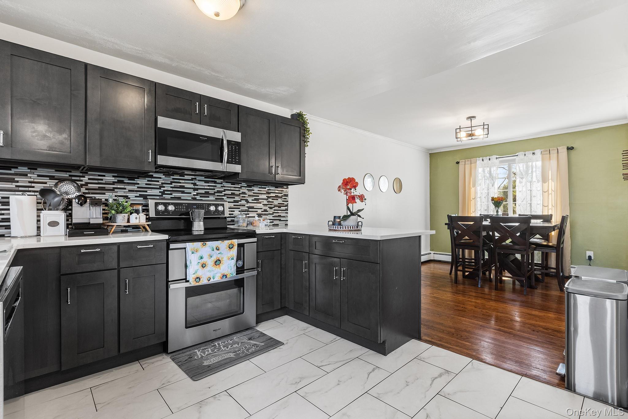 Single Family Carol  Westchester County, NY 10520, MLS-986765-6