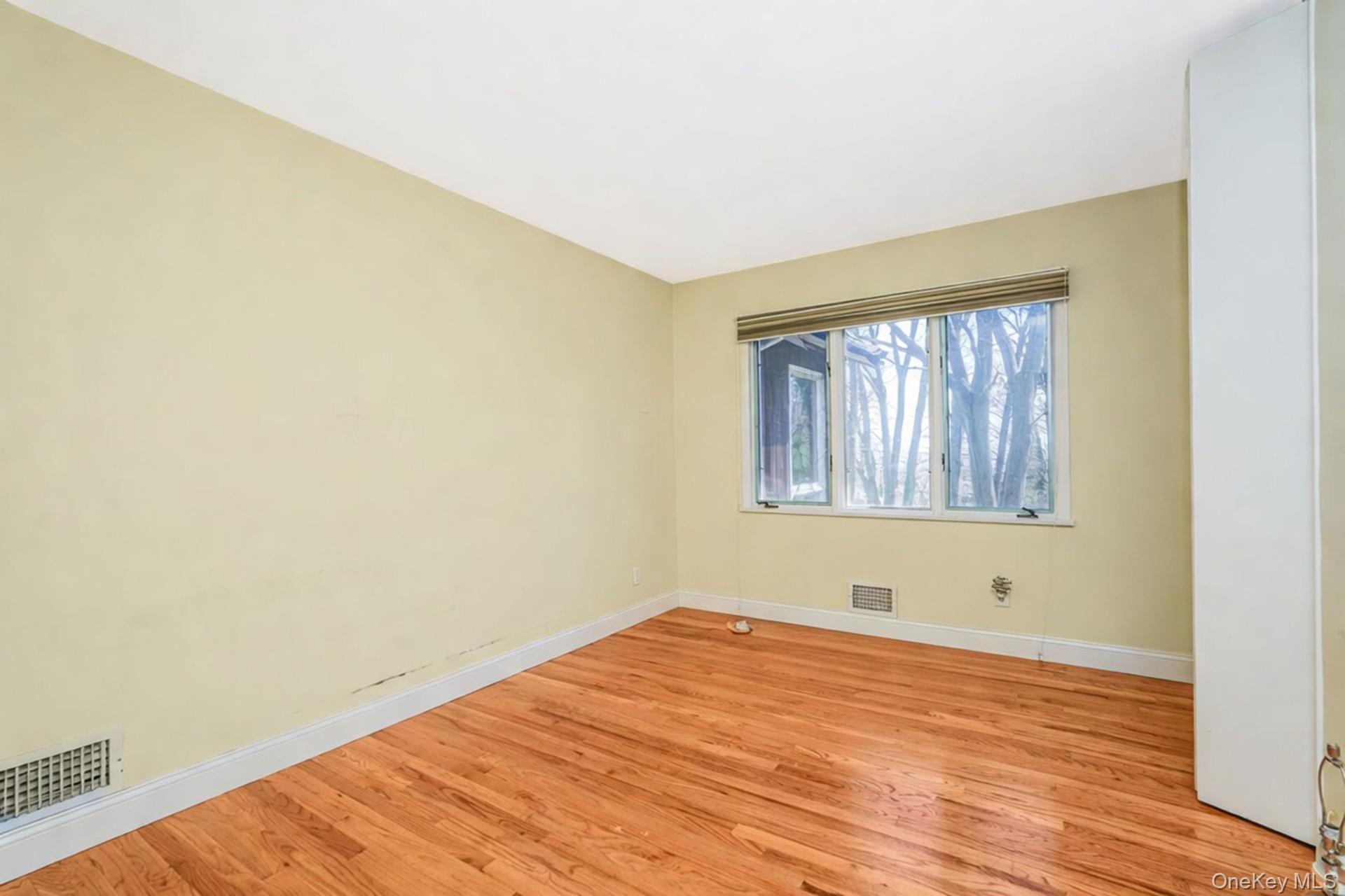 Single Family Emerson Staten Island, NY 10301, MLS-986832-9