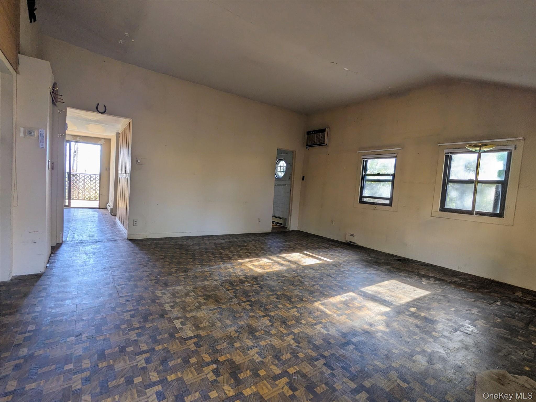 Single Family Tusten Sullivan County, NY 12778, MLS-986835-16