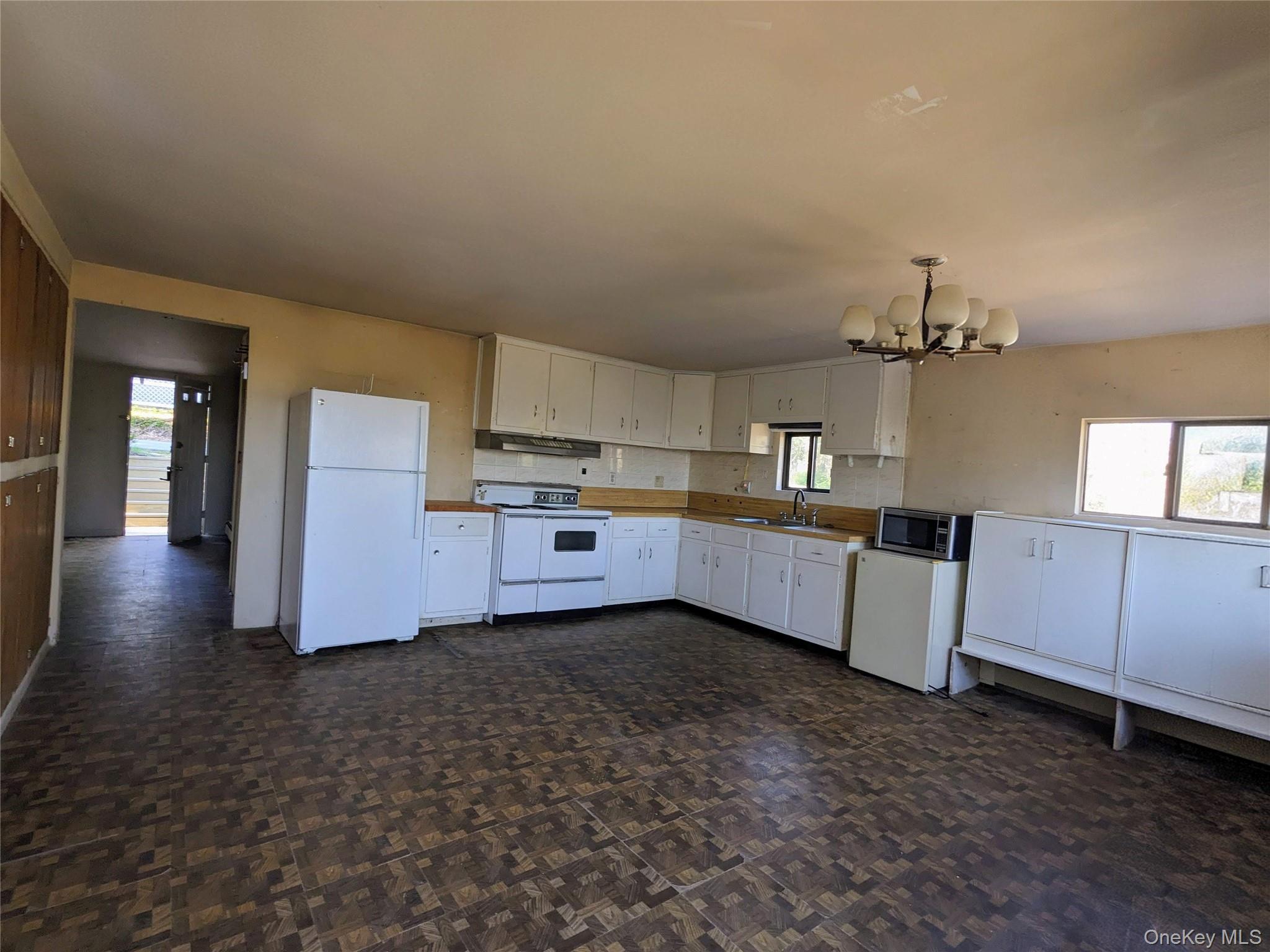 Single Family Tusten Sullivan County, NY 12778, MLS-986835-9