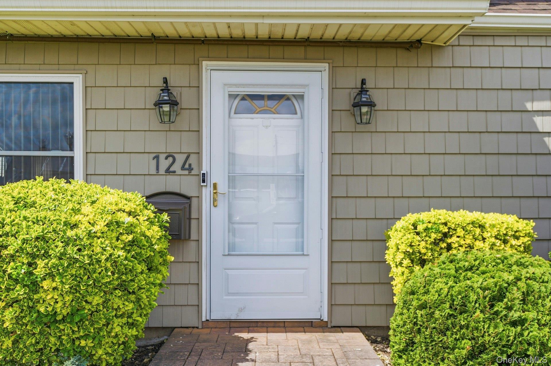 Single Family Saddle  Nassau County, NY 11756, MLS-986837-8