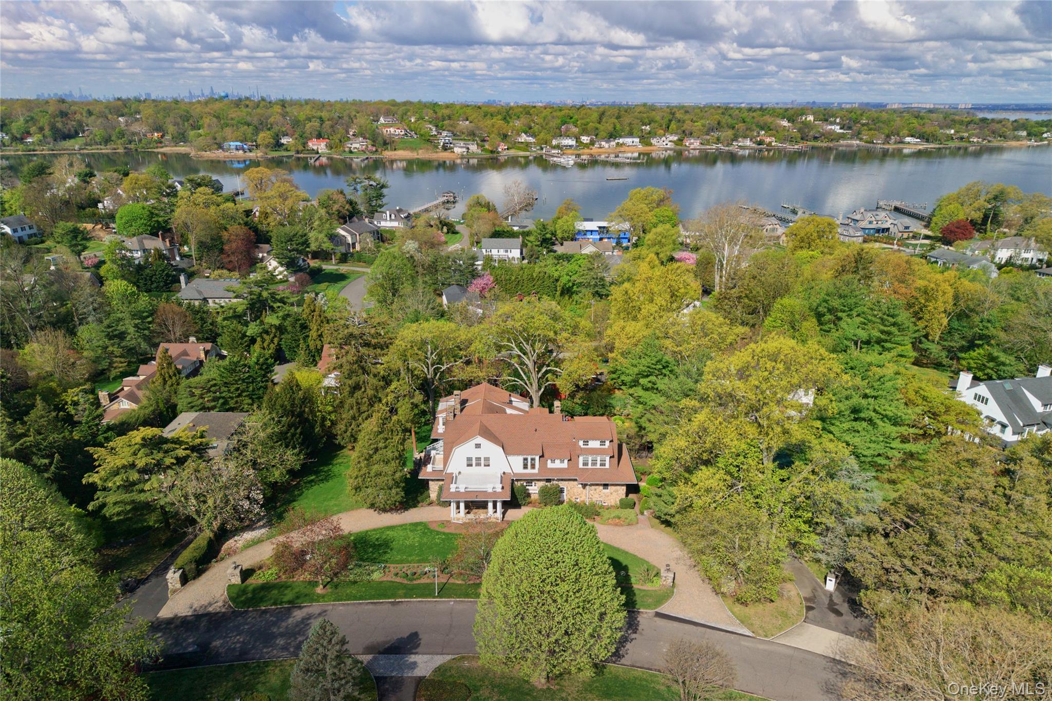 Single Family West Drive  Nassau County, NY 11030, MLS-986838-36