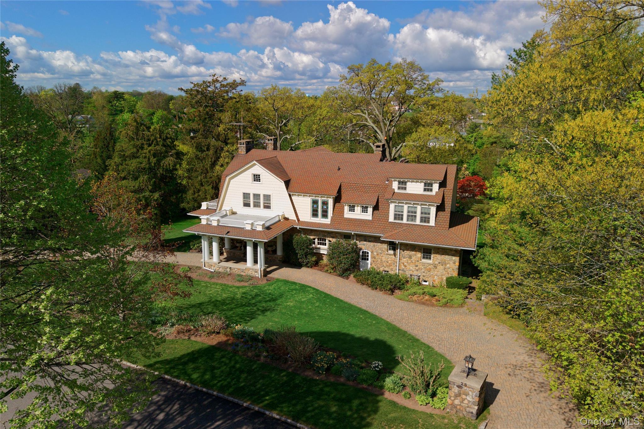 Single Family West Drive  Nassau County, NY 11030, MLS-986838-5