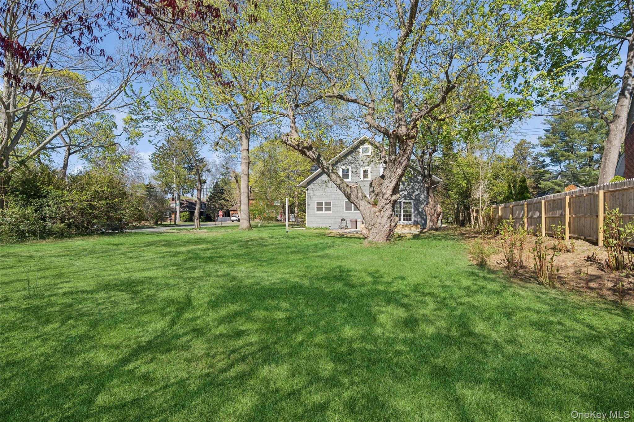 Single Family Juniper  Suffolk County, NY 11787, MLS-986843-25