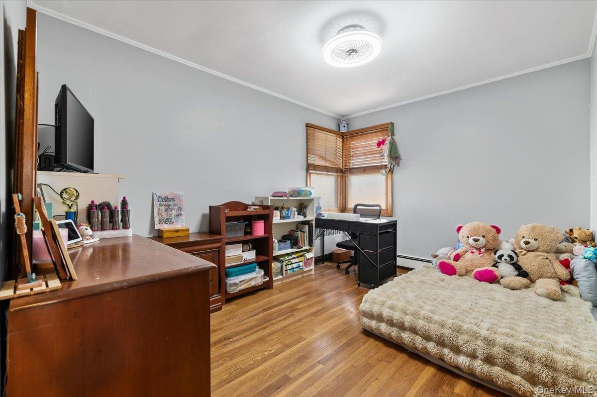 Single Family Catskill  Suffolk County, NY 11757, MLS-986866-3