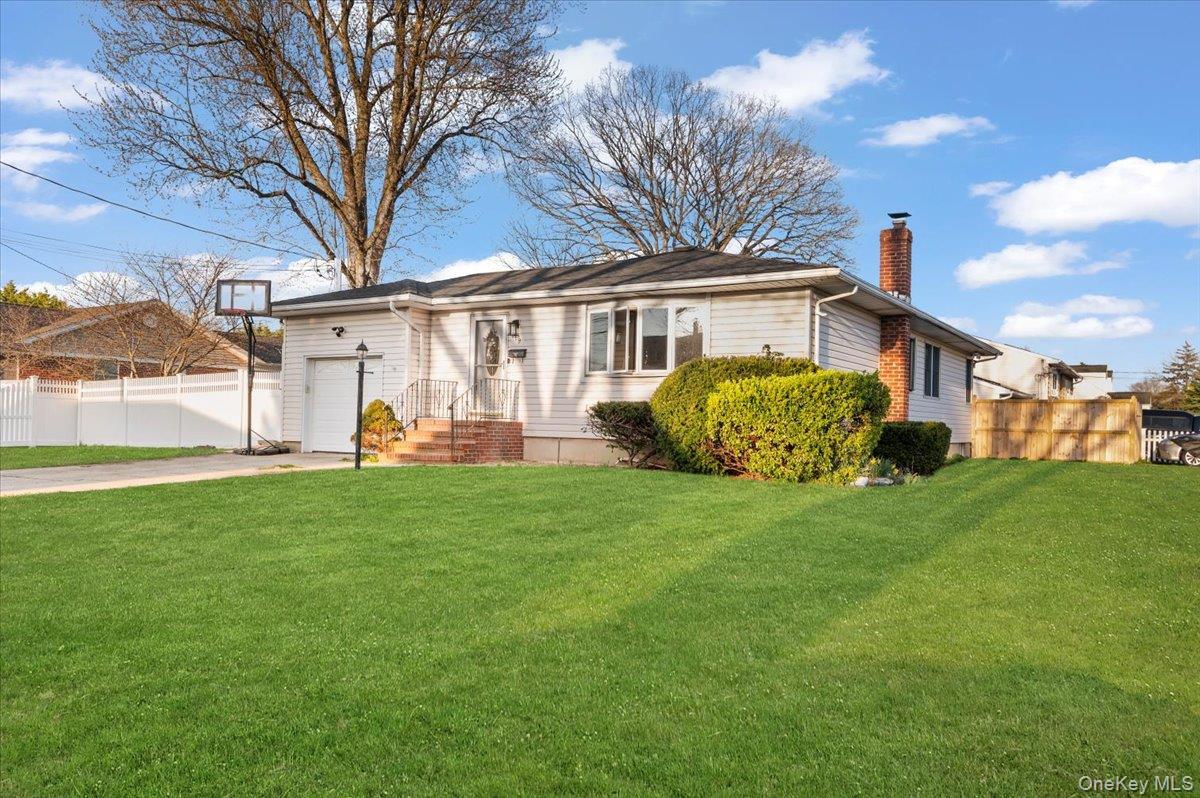 Single Family Catskill  Suffolk County, NY 11757, MLS-986866-35