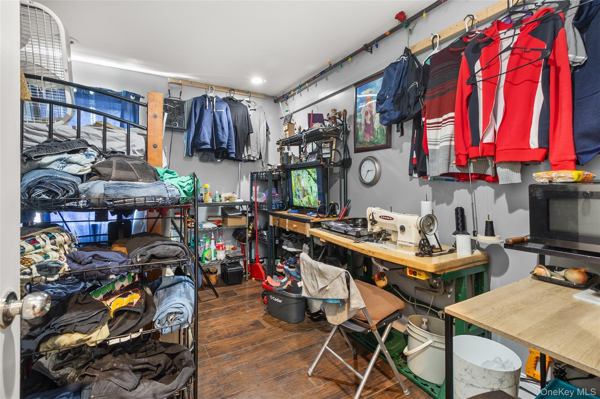 Single Family 28th  Suffolk County, NY 11798, MLS-986868-15