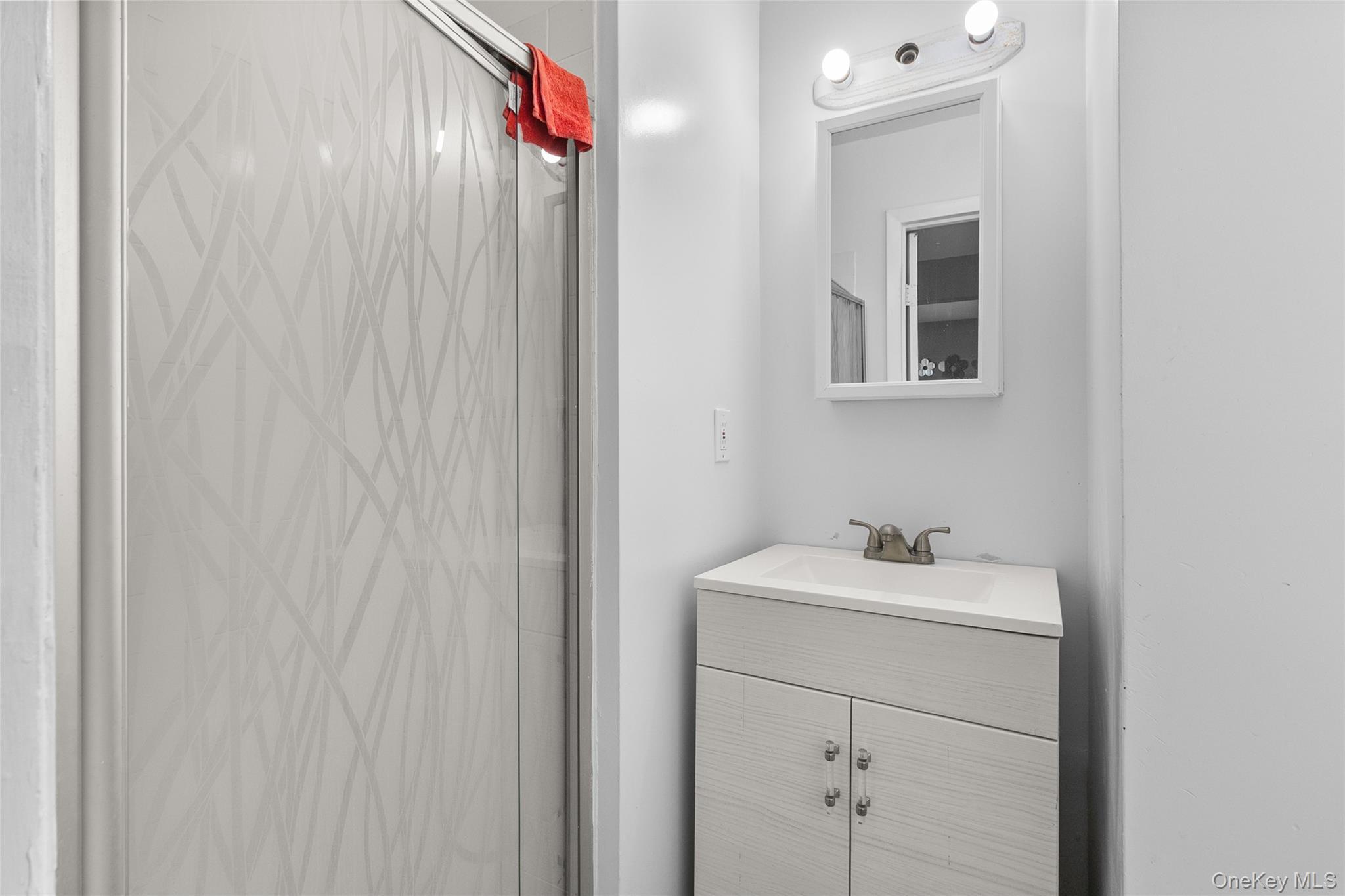 Single Family 28th  Suffolk County, NY 11798, MLS-986868-16