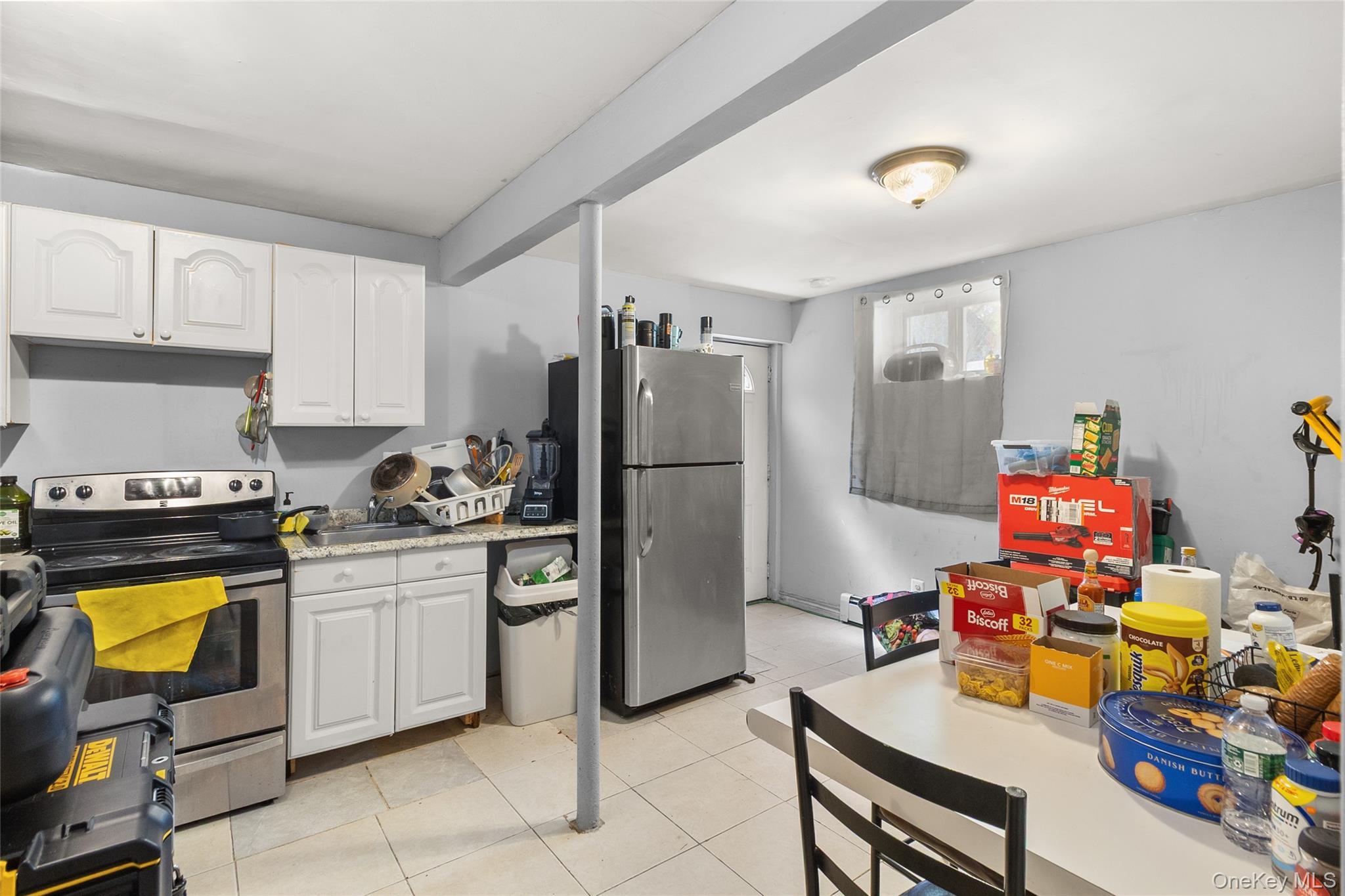 Single Family 28th  Suffolk County, NY 11798, MLS-986868-17