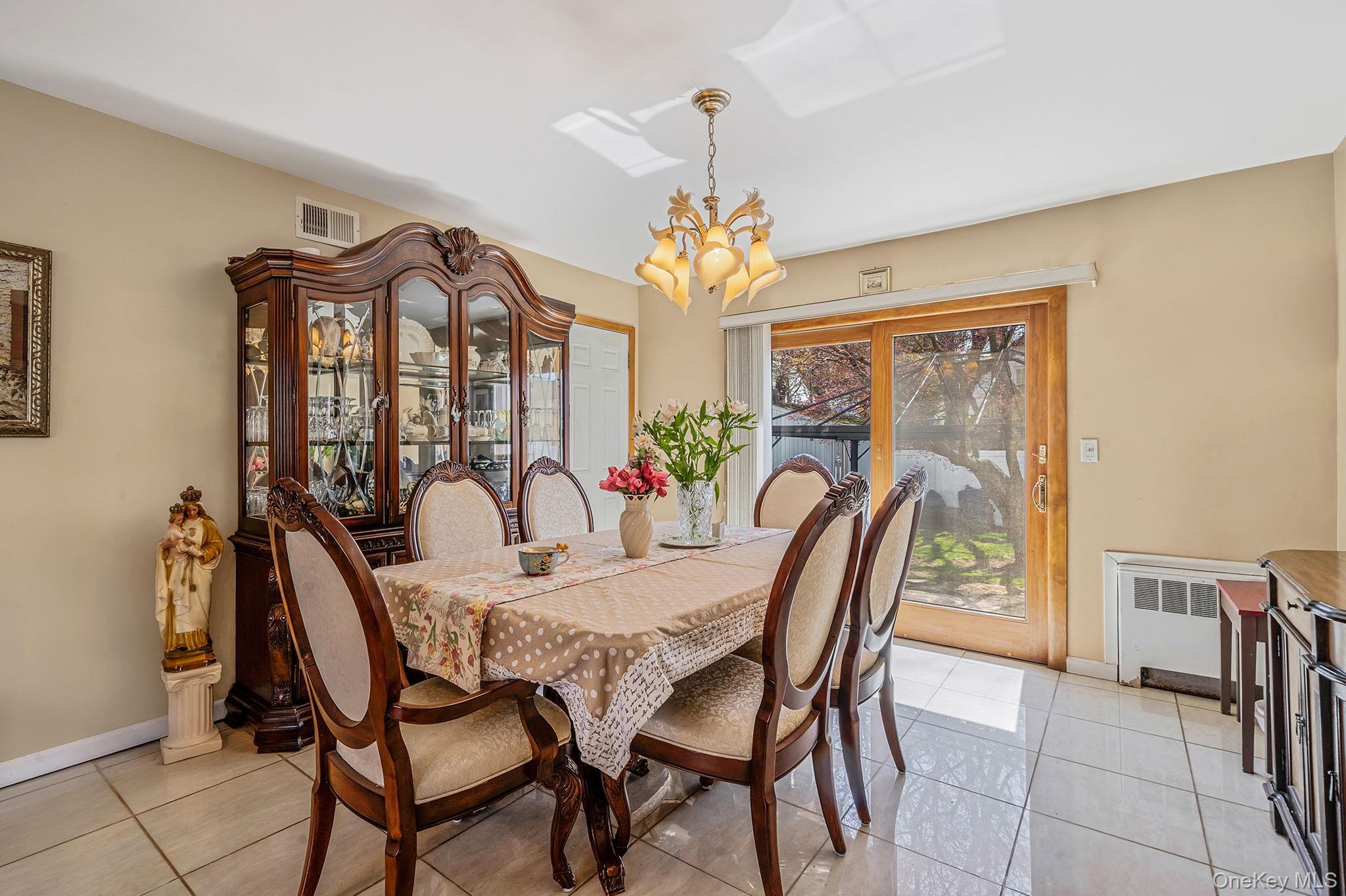 Single Family Chichester  Suffolk County, NY 11746, MLS-986872-5