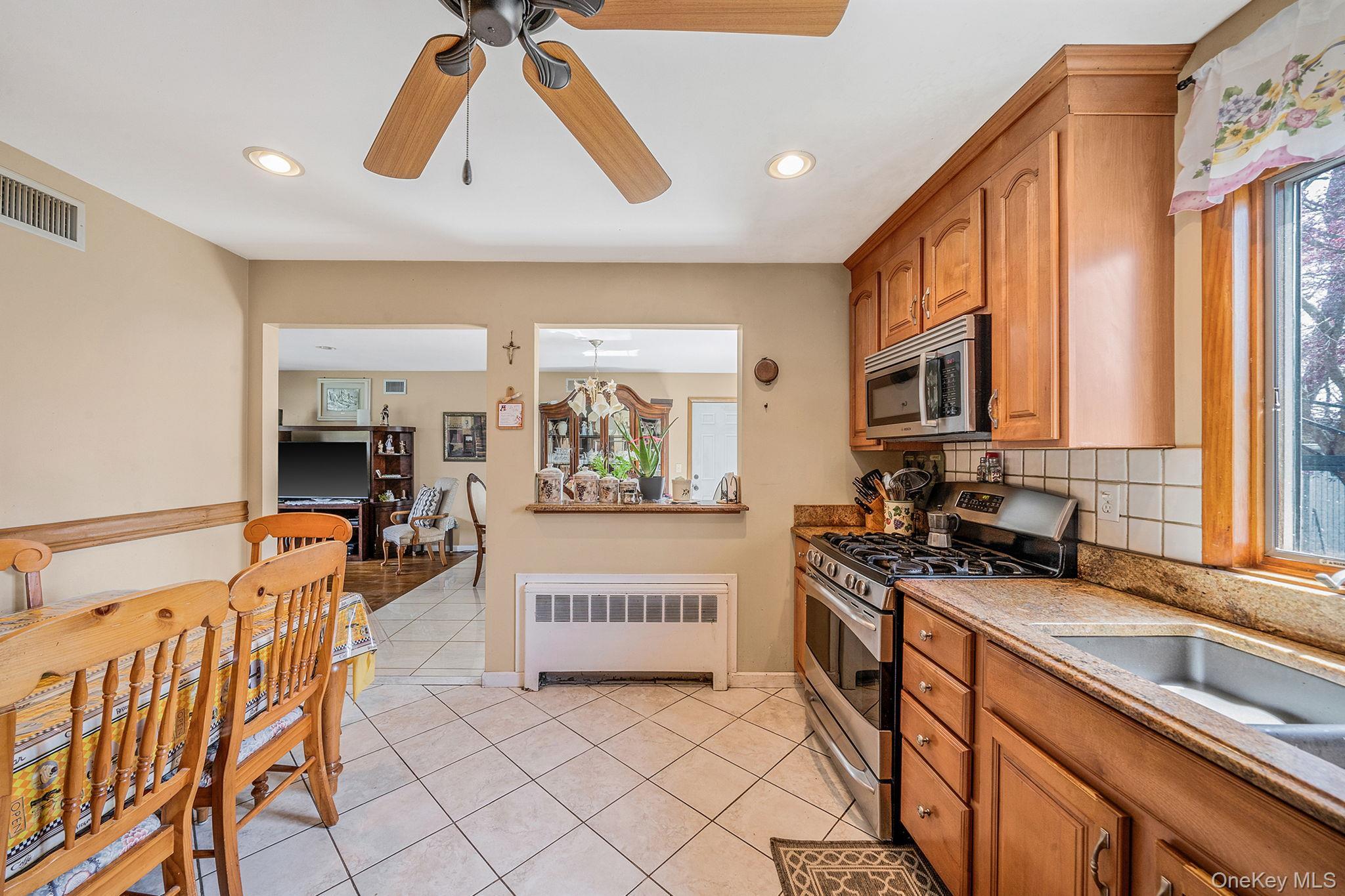 Single Family Chichester  Suffolk County, NY 11746, MLS-986872-7