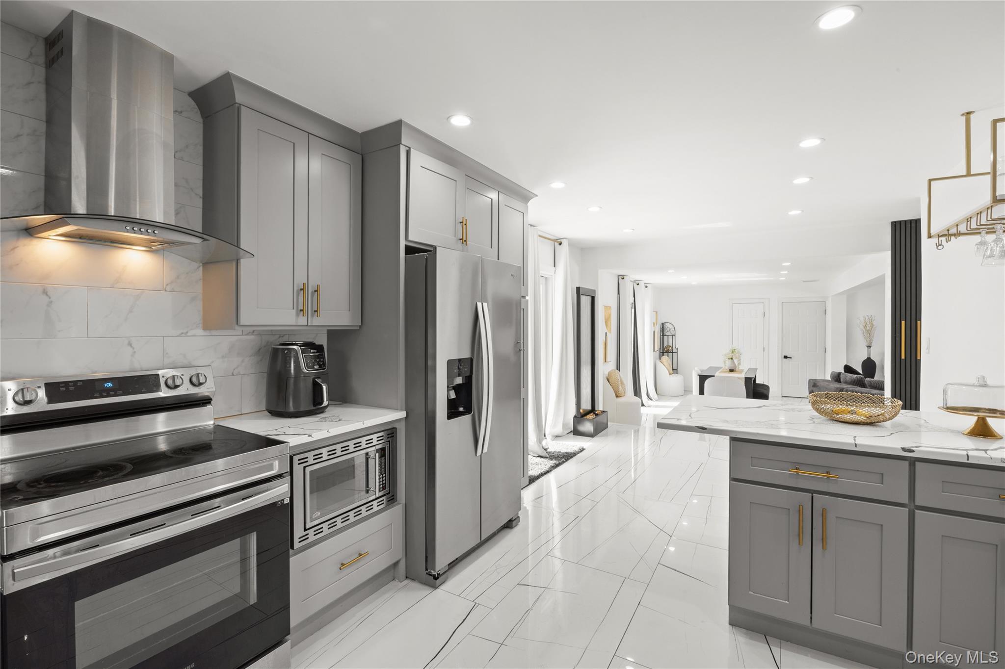 Single Family Grove  Suffolk County, NY 11727, MLS-986888-9