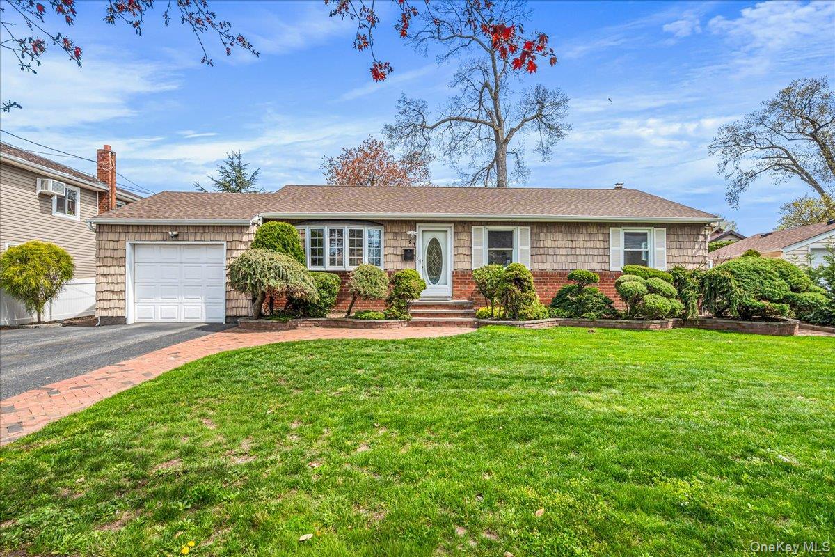 Single Family Norman  Nassau County, NY 11563, MLS-986909-2