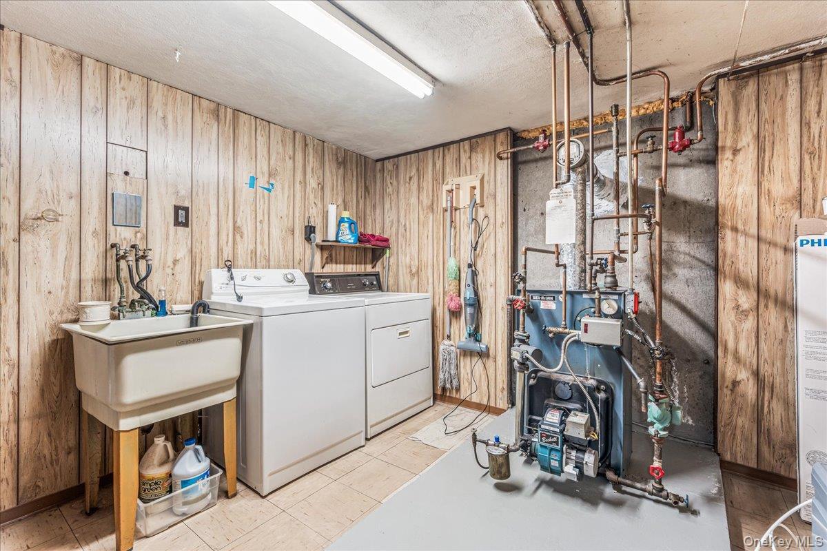 Single Family Norman  Nassau County, NY 11563, MLS-986909-21