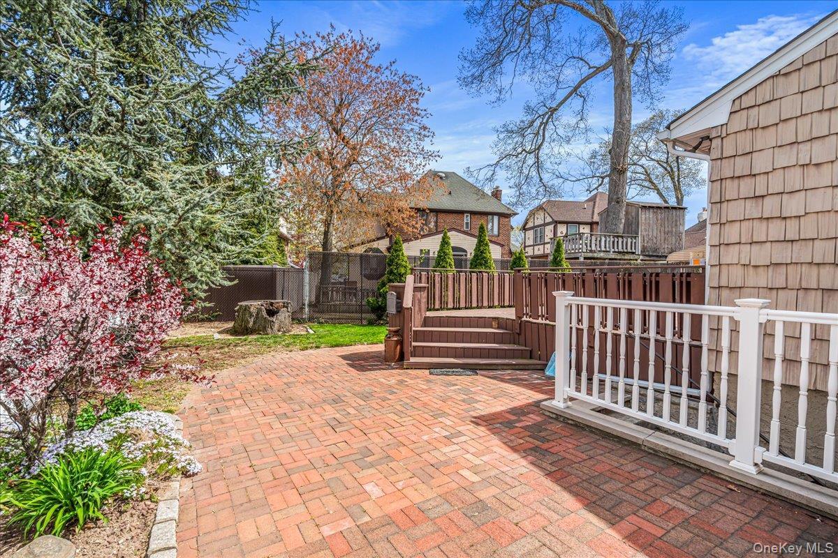 Single Family Norman  Nassau County, NY 11563, MLS-986909-23