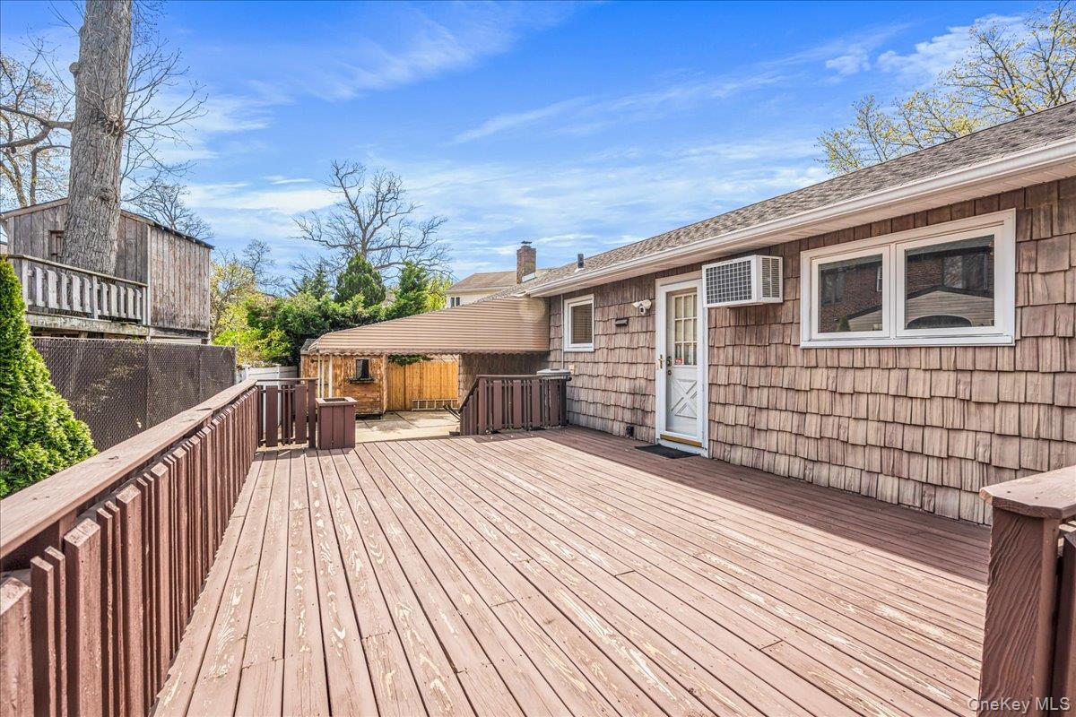 Single Family Norman  Nassau County, NY 11563, MLS-986909-24