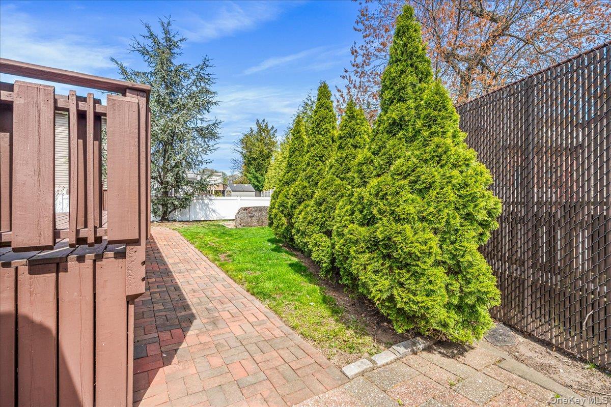 Single Family Norman  Nassau County, NY 11563, MLS-986909-27