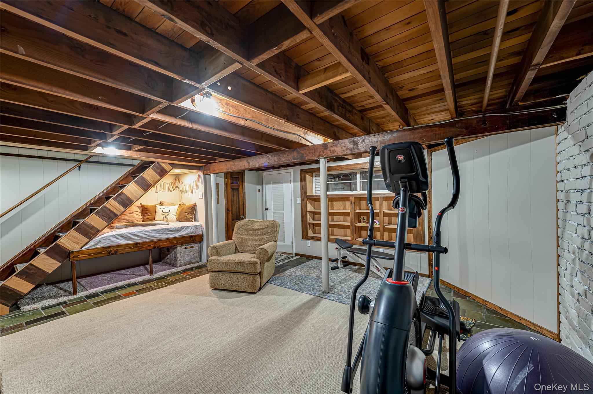 Single Family 4th  Suffolk County, NY 11780, MLS-986916-19