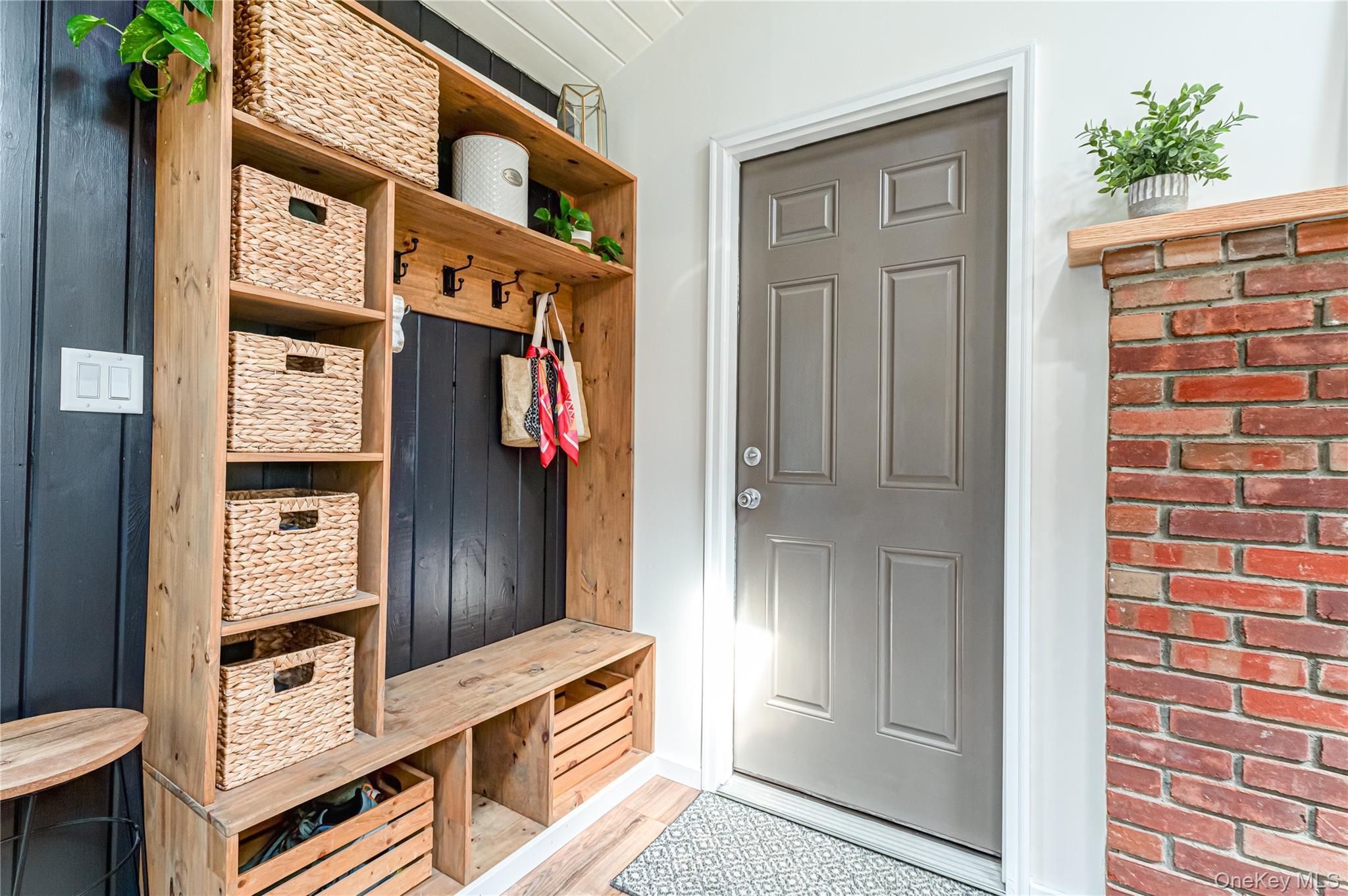 Single Family 4th  Suffolk County, NY 11780, MLS-986916-9