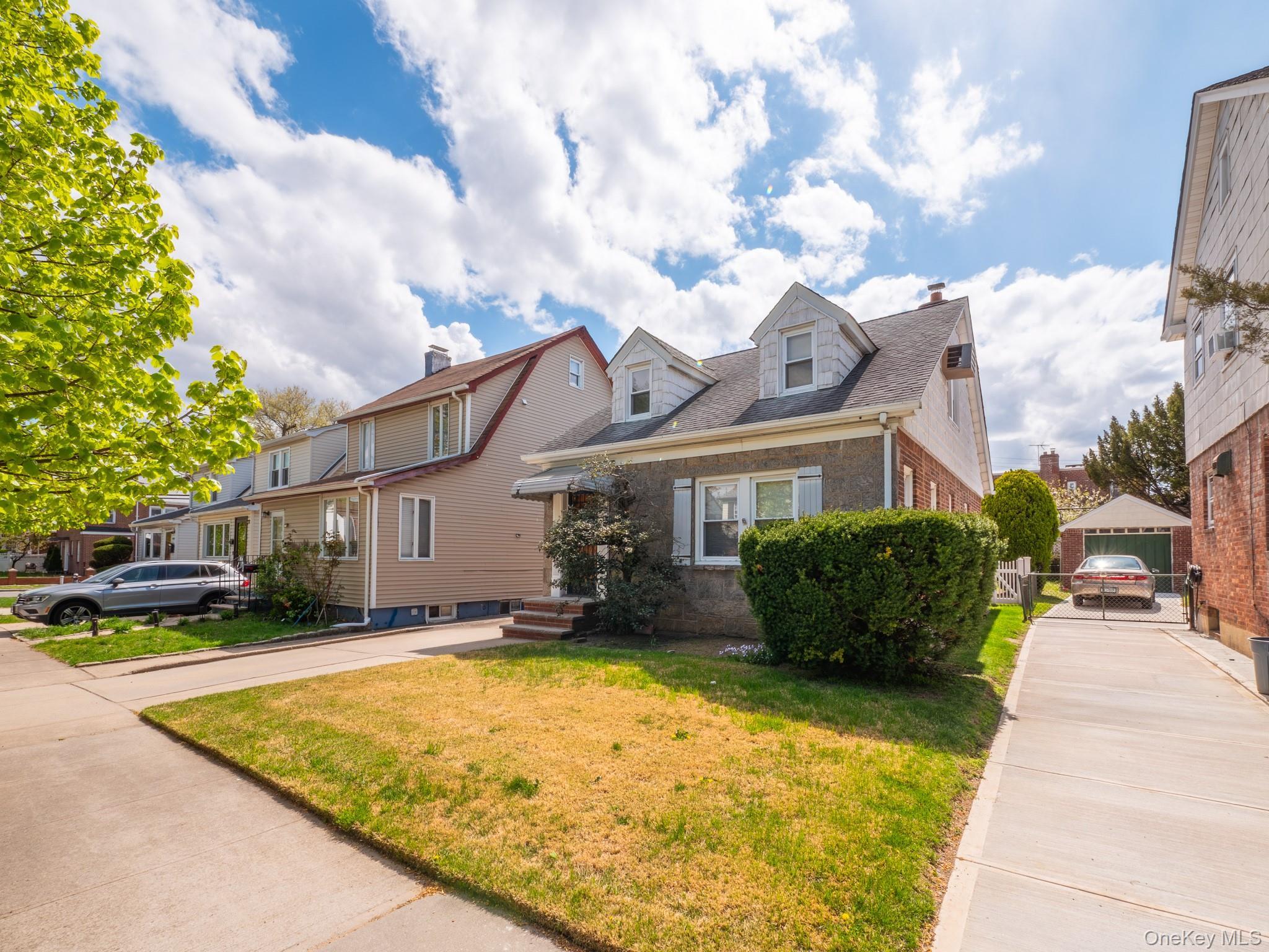 Single Family 221st  Queens, NY 11427, MLS-986931-2