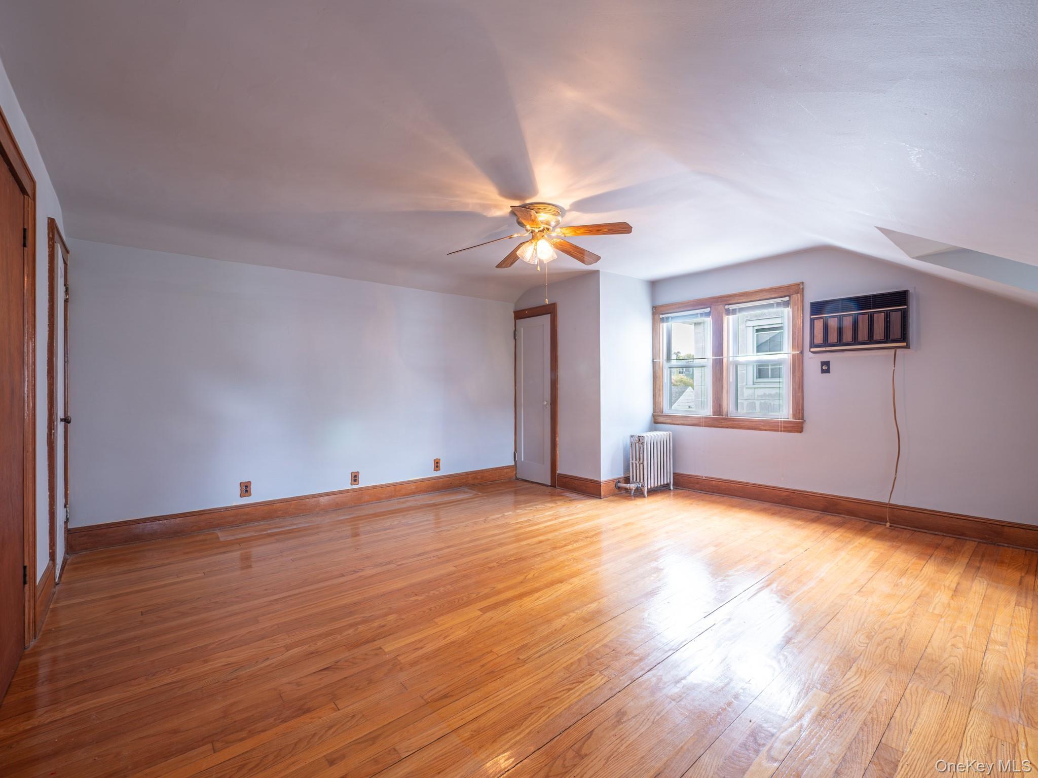 Single Family 221st  Queens, NY 11427, MLS-986931-20