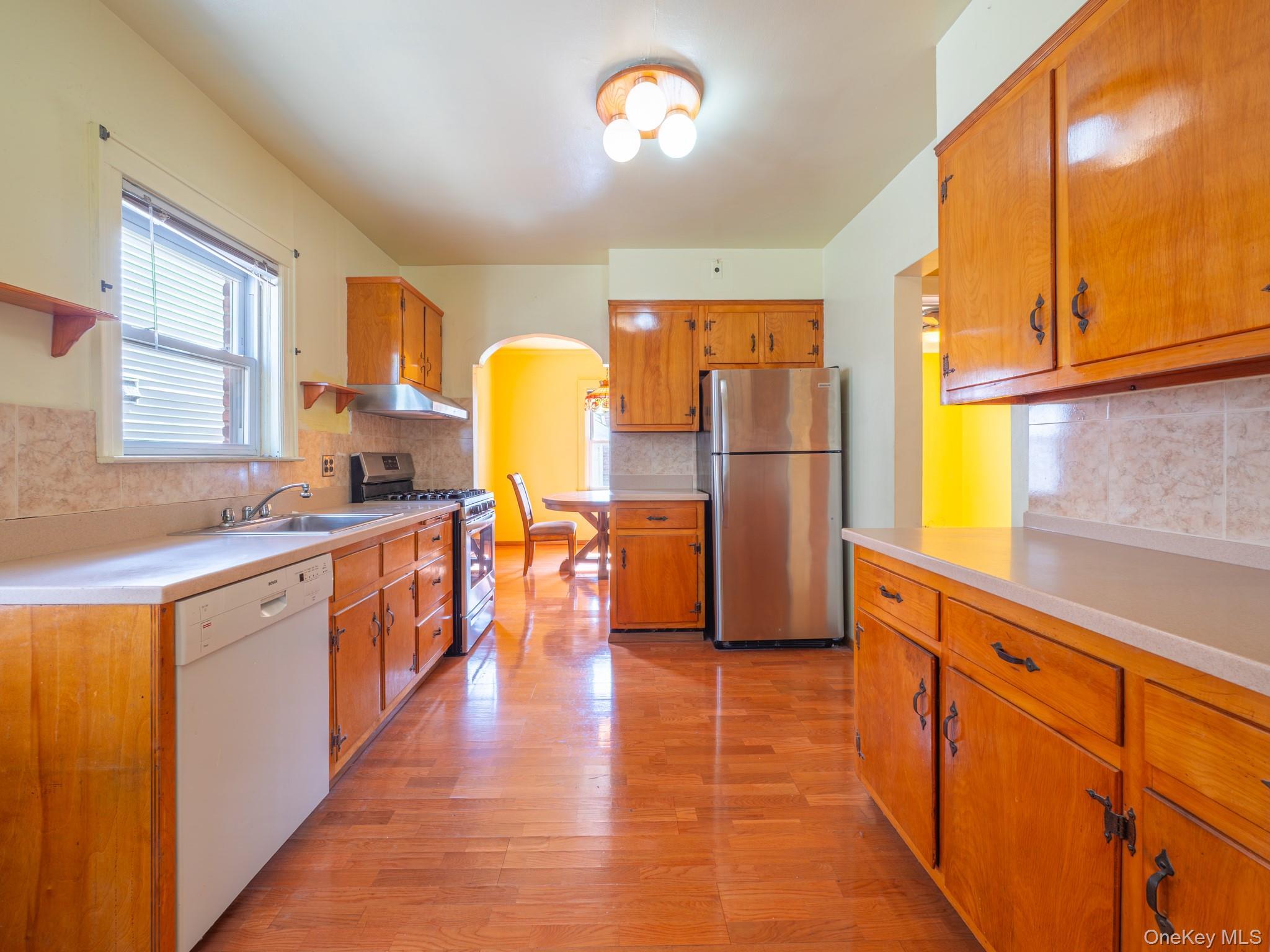 Single Family 221st  Queens, NY 11427, MLS-986931-8