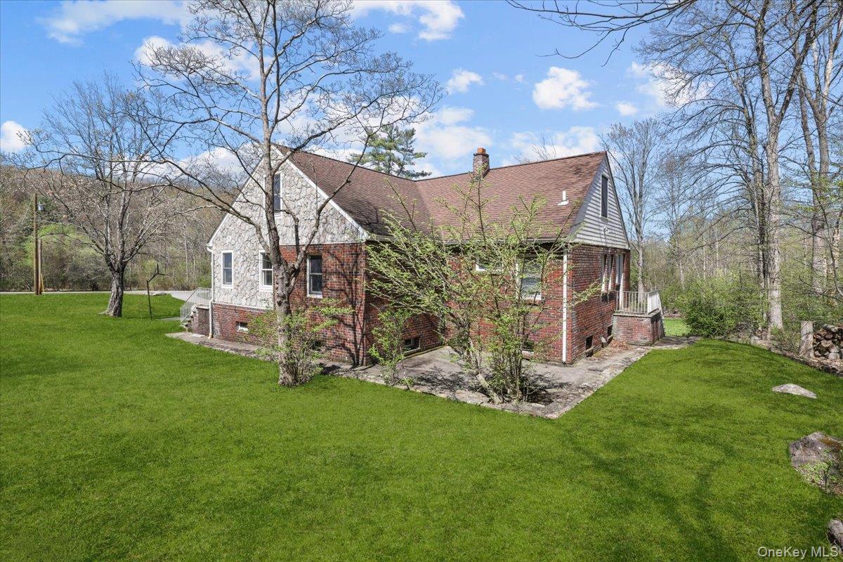 Single Family South  Westchester County, NY 10536, MLS-986938-8