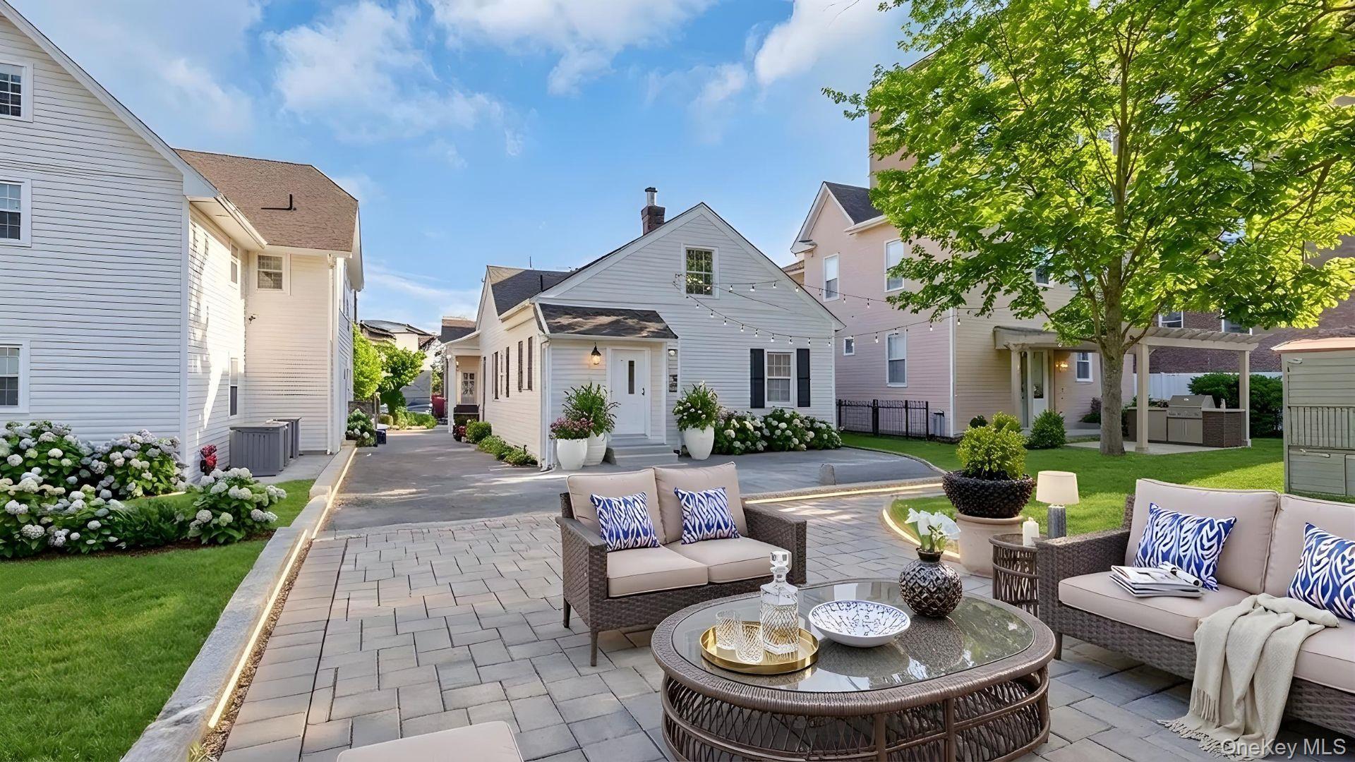 Single Family 238th  Bronx, NY 10470, MLS-986979-22