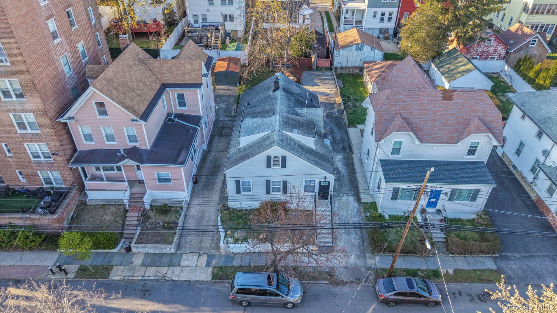 Single Family 238th  Bronx, NY 10470, MLS-986979-23