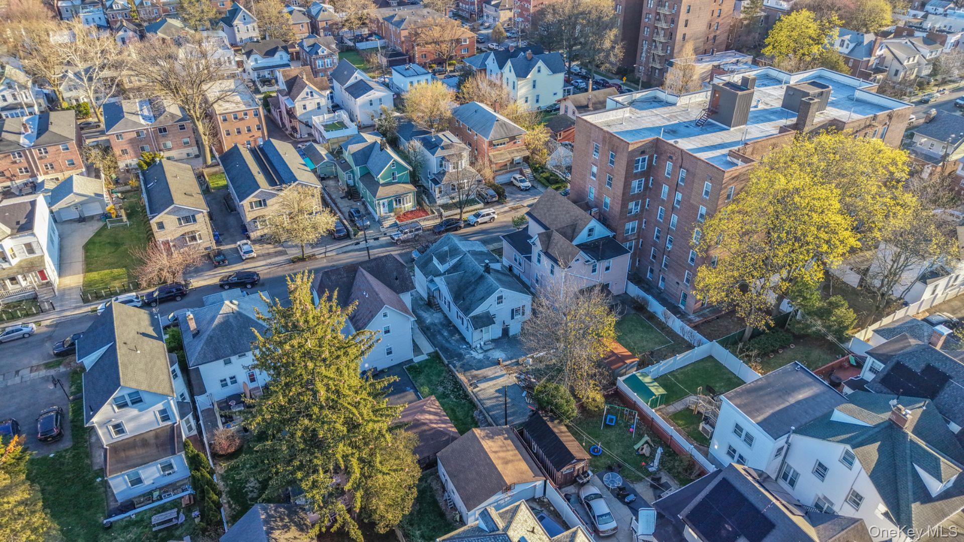 Single Family 238th  Bronx, NY 10470, MLS-986979-26