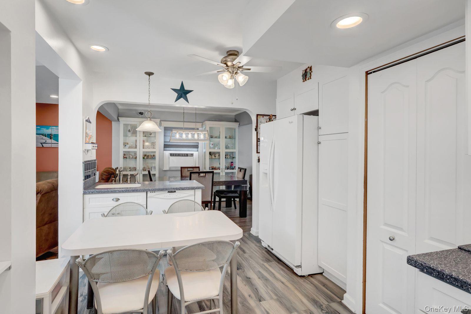 Single Family Grove  Nassau County, NY 11580, MLS-987024-20