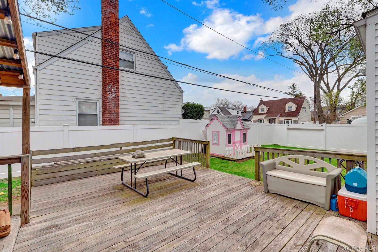 Single Family Grove  Nassau County, NY 11580, MLS-987024-9