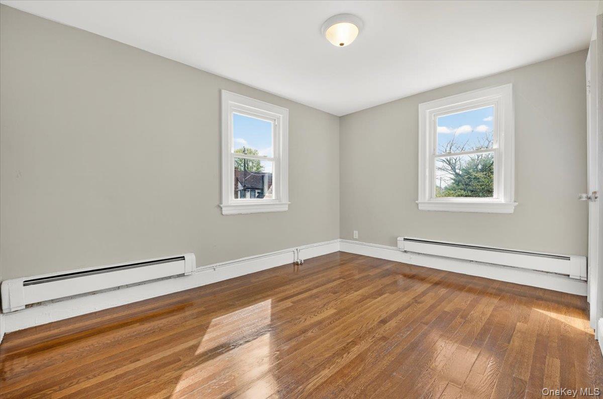 Single Family Broadfield  Nassau County, NY 11550, MLS-987044-15