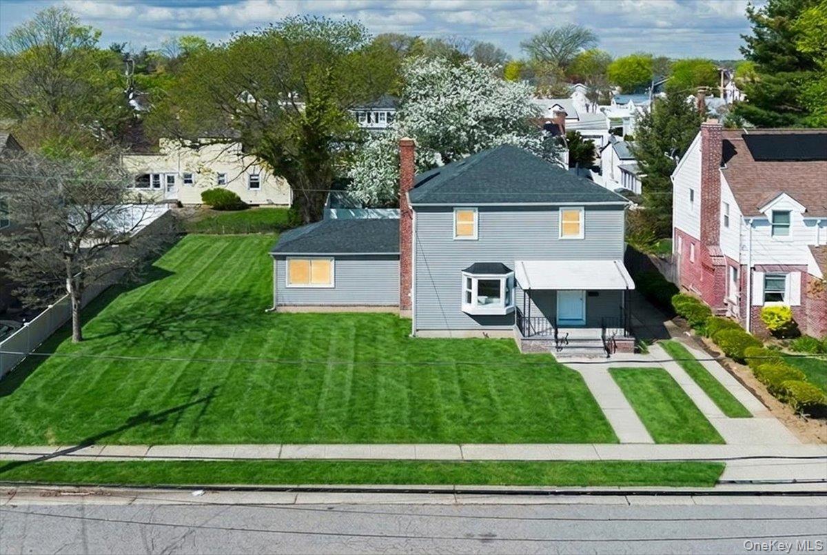 Single Family Broadfield  Nassau County, NY 11550, MLS-987044-2