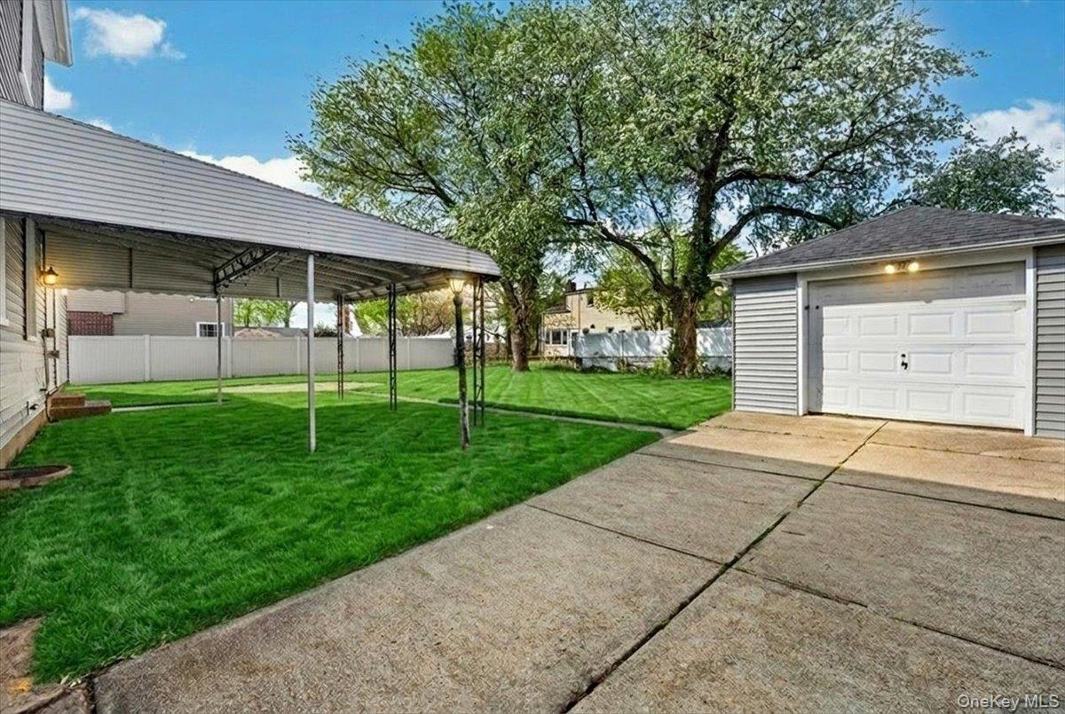 Single Family Broadfield  Nassau County, NY 11550, MLS-987044-20