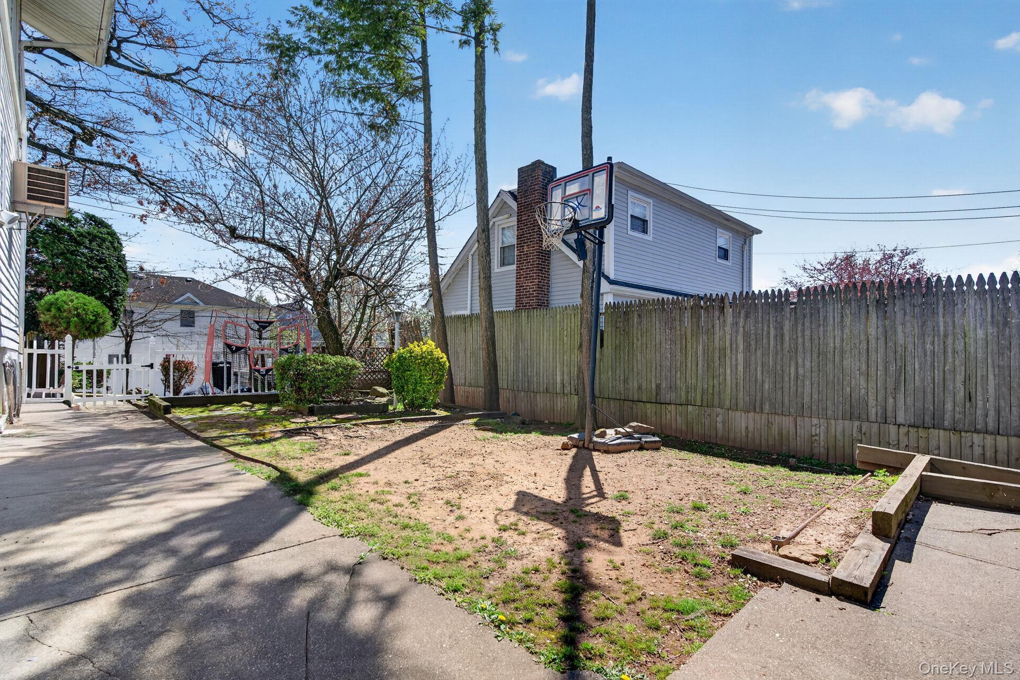 Single Family Katan  Staten Island, NY 10308, MLS-987079-15