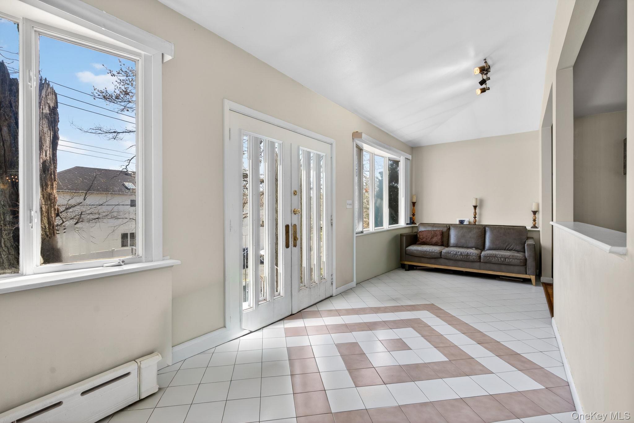 Single Family Katan  Staten Island, NY 10308, MLS-987079-3