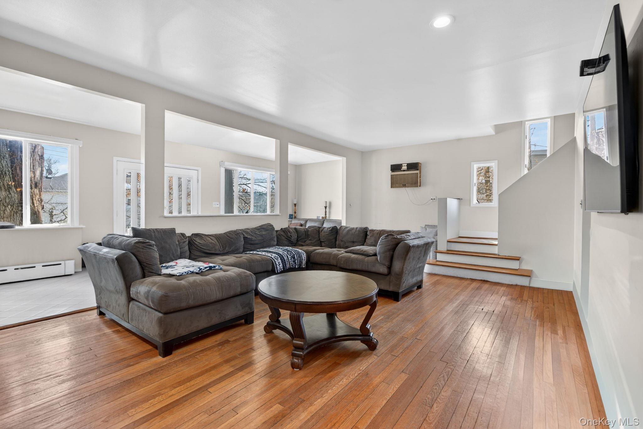 Single Family Katan  Staten Island, NY 10308, MLS-987079-4