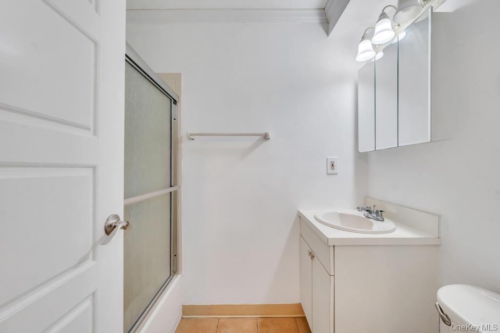 Coop Pointe  Suffolk County, NY 11727, MLS-987085-7